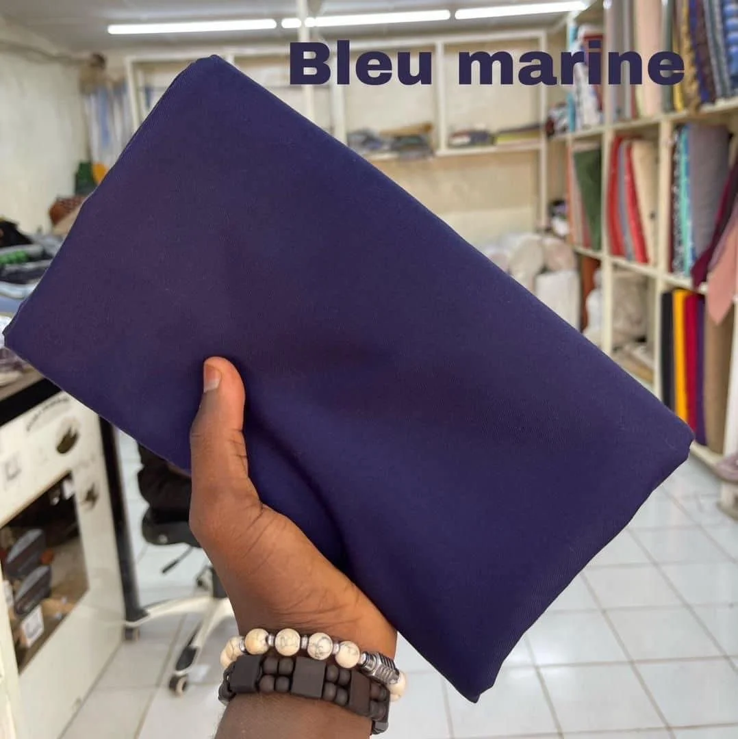 Tissu uni – Bleu marine