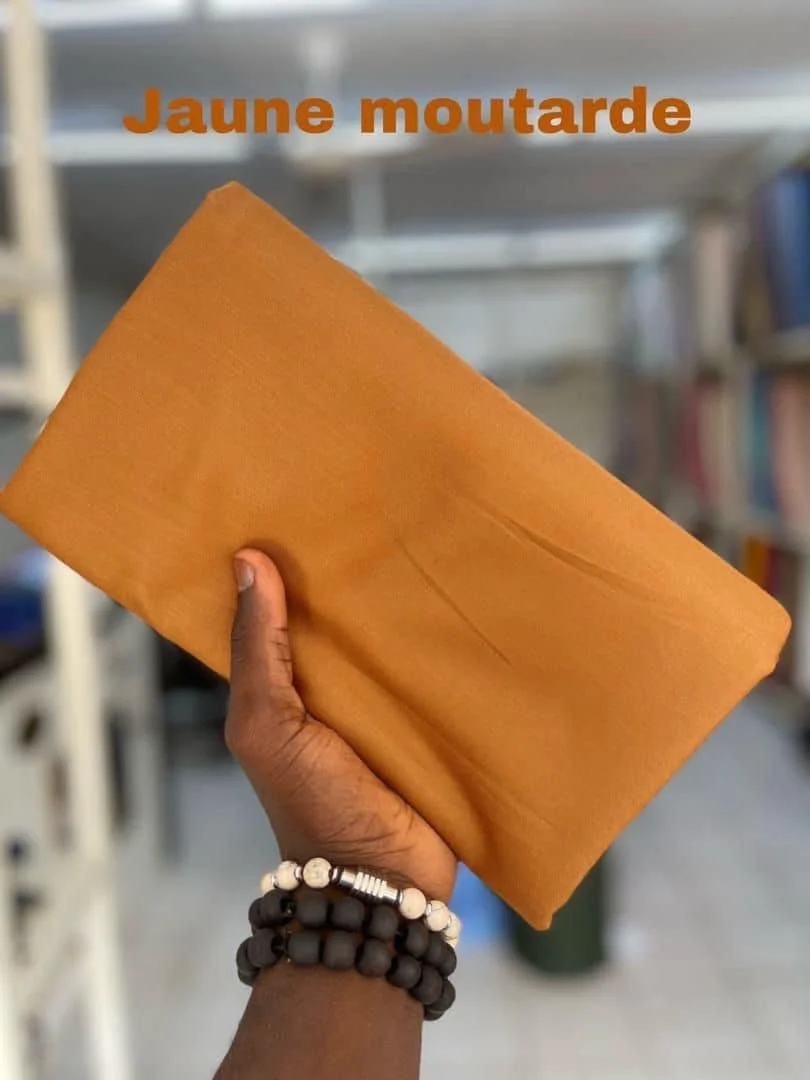 Tissu uni – Jaune moutarde