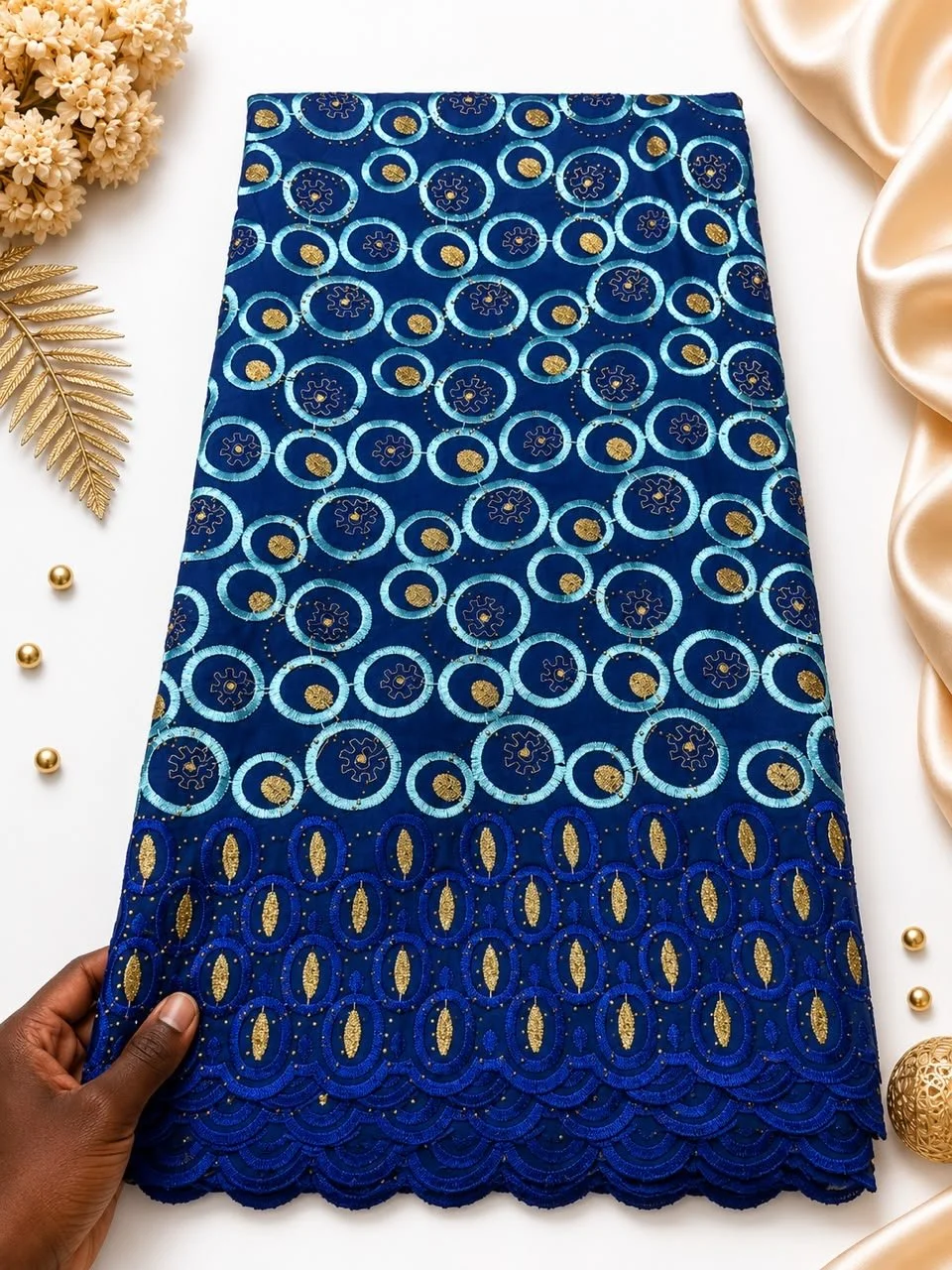 Brodé circulaire – Bleu royal
