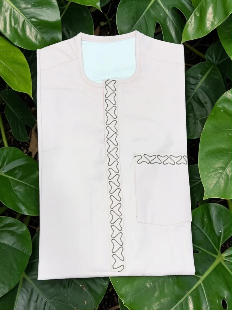 Tenue homme blanche style moderne