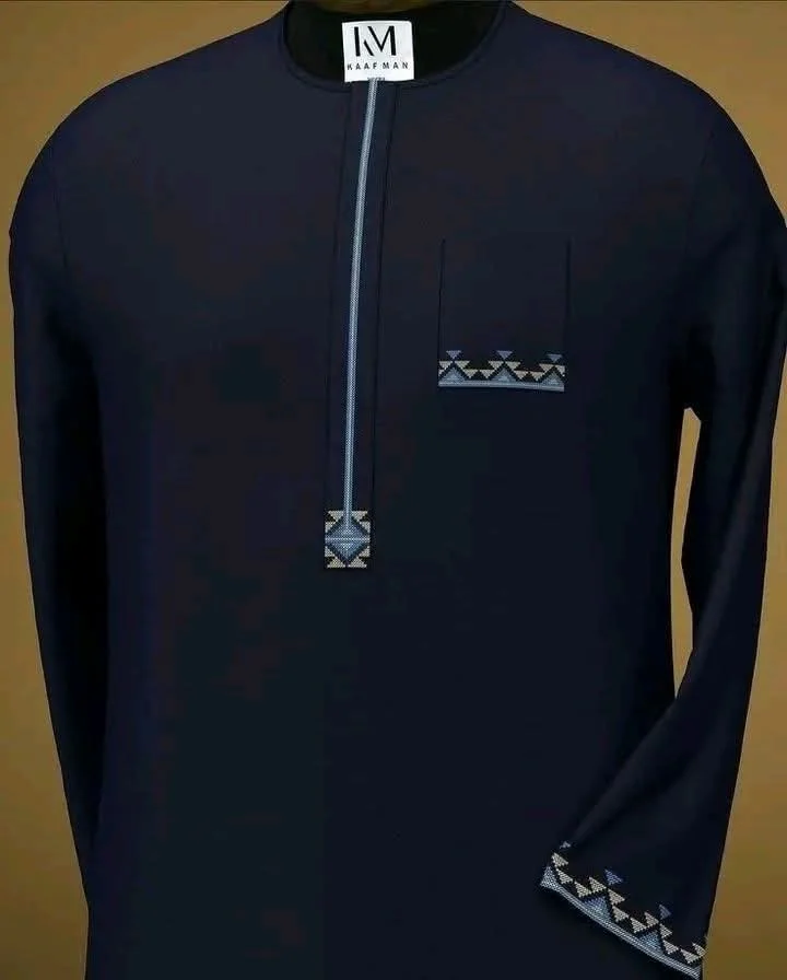 Grand boubou bleu nuit brodé